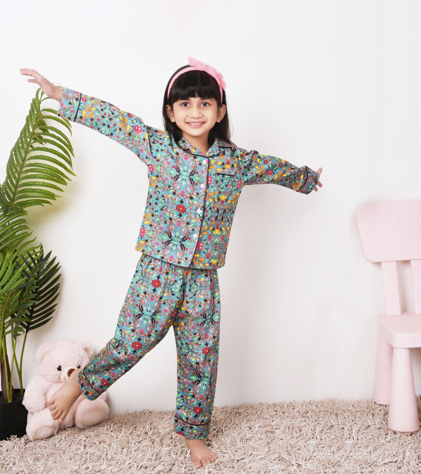 Indiana Motif Printed Girls Nightsuit Set