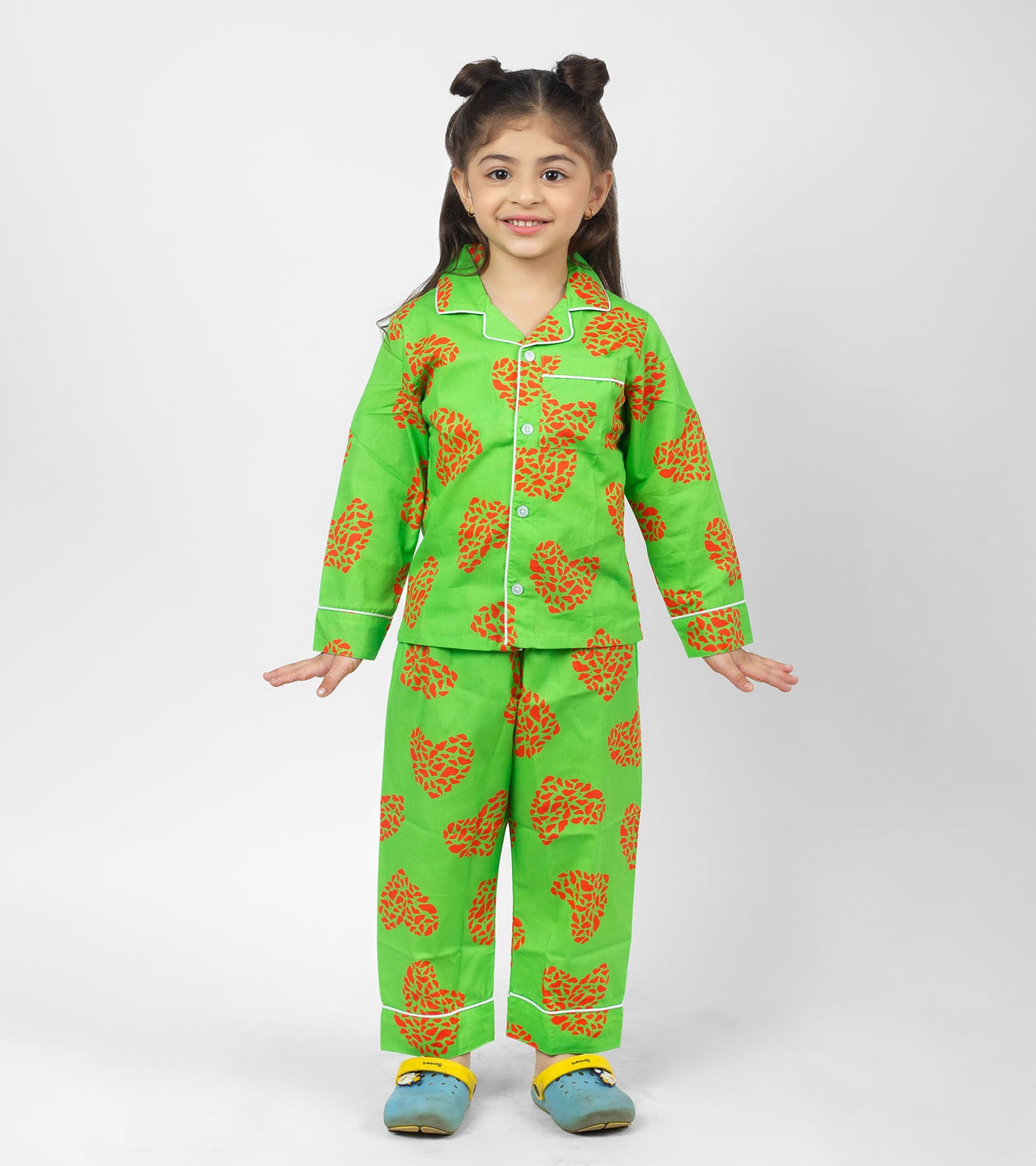 Love Art Green Printed Girls Nightsuit Set