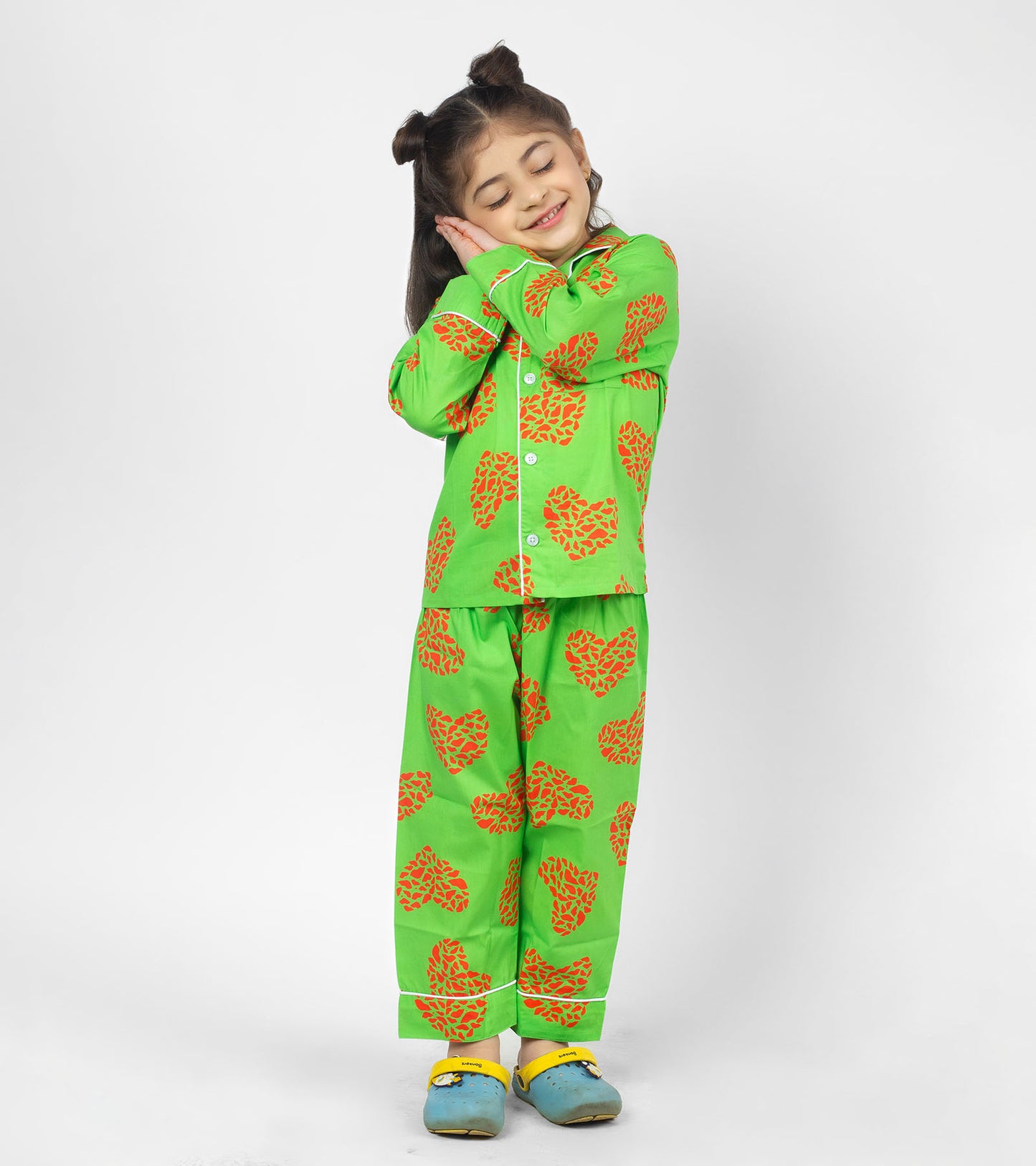 Love Art Green Printed Girls Nightsuit Set