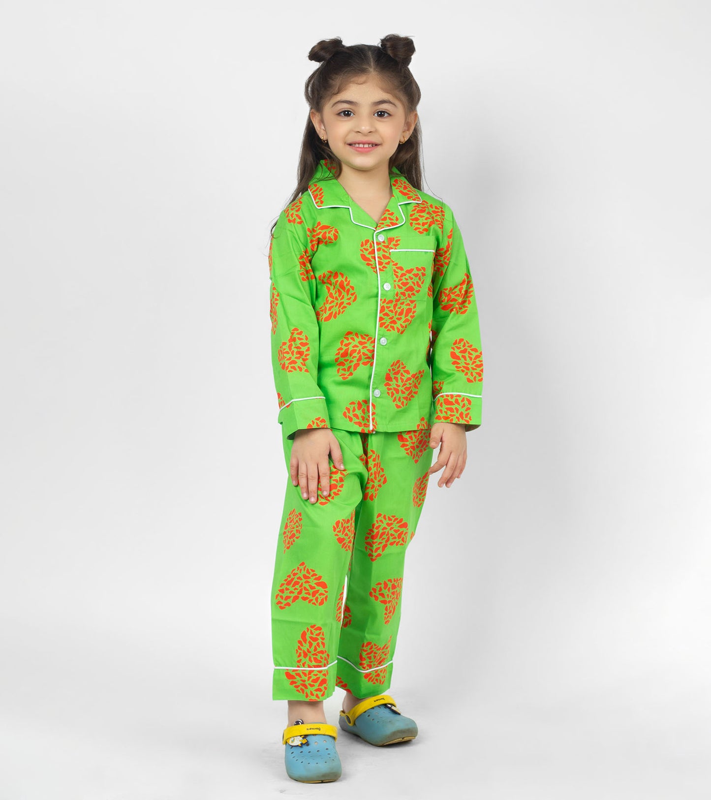 Love Art Green Printed Girls Nightsuit Set