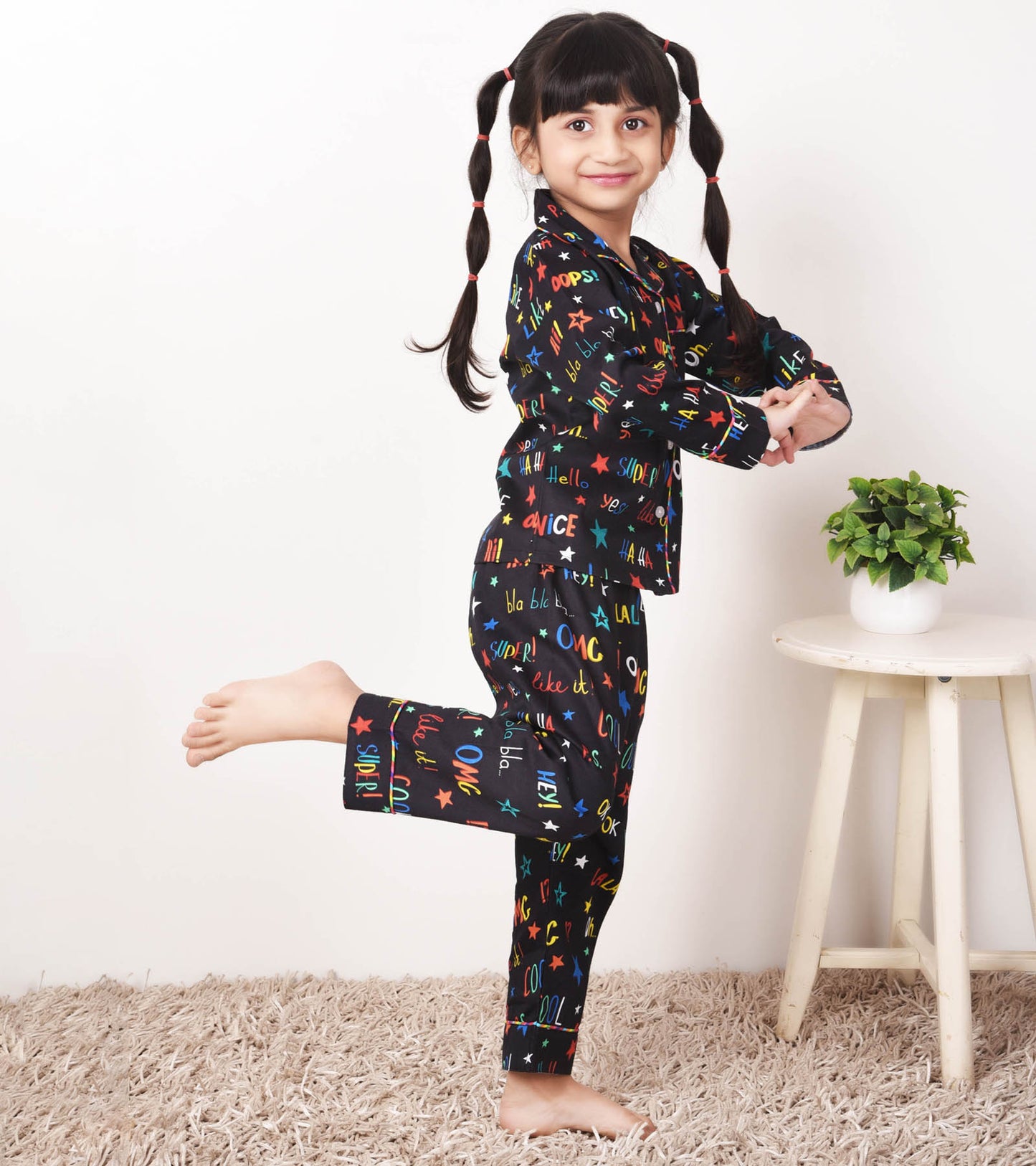 Multi Black Printed Printed Girls Nightsuit Set