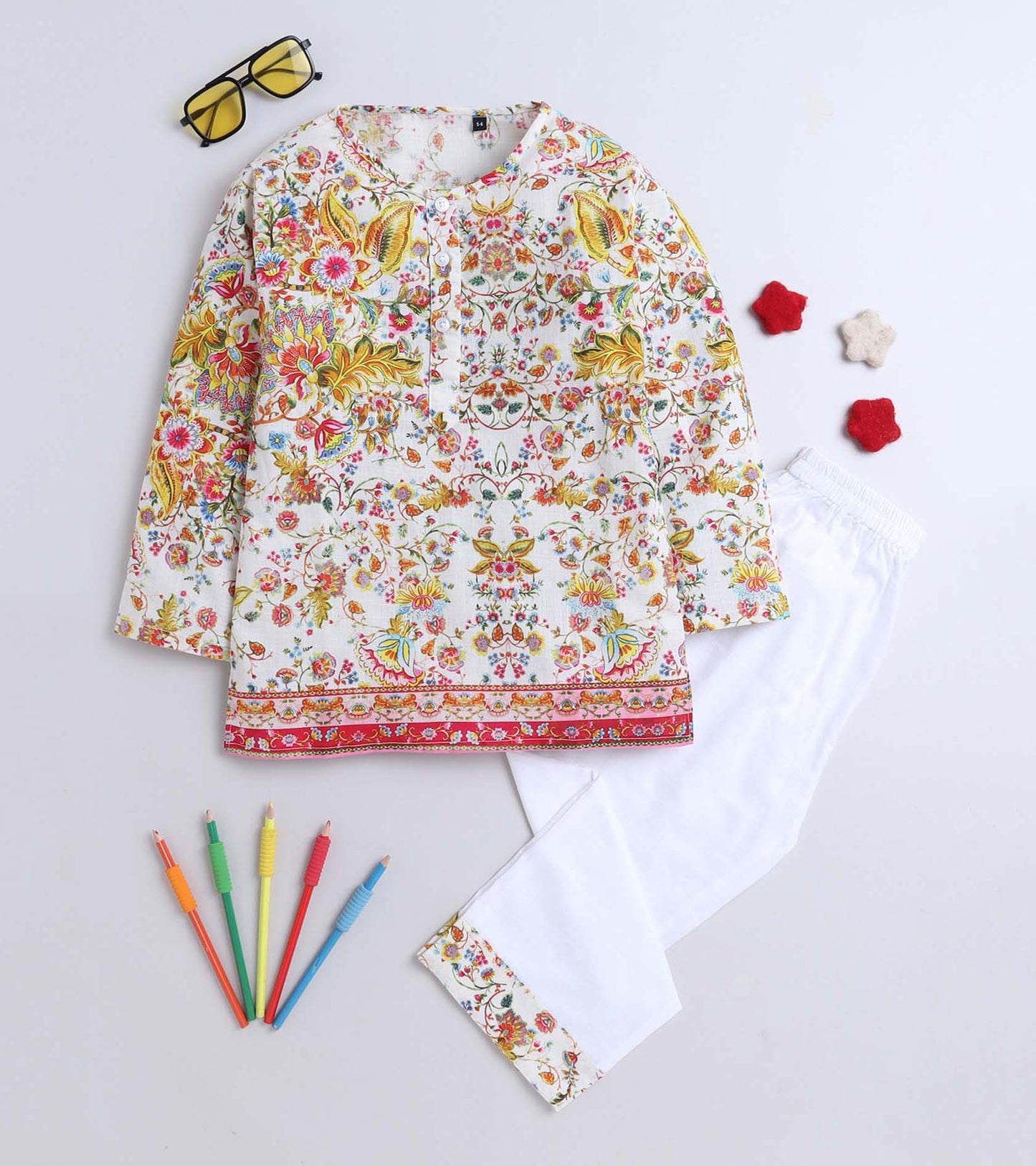Paisly Border Printed Pyjama Kurta Set
