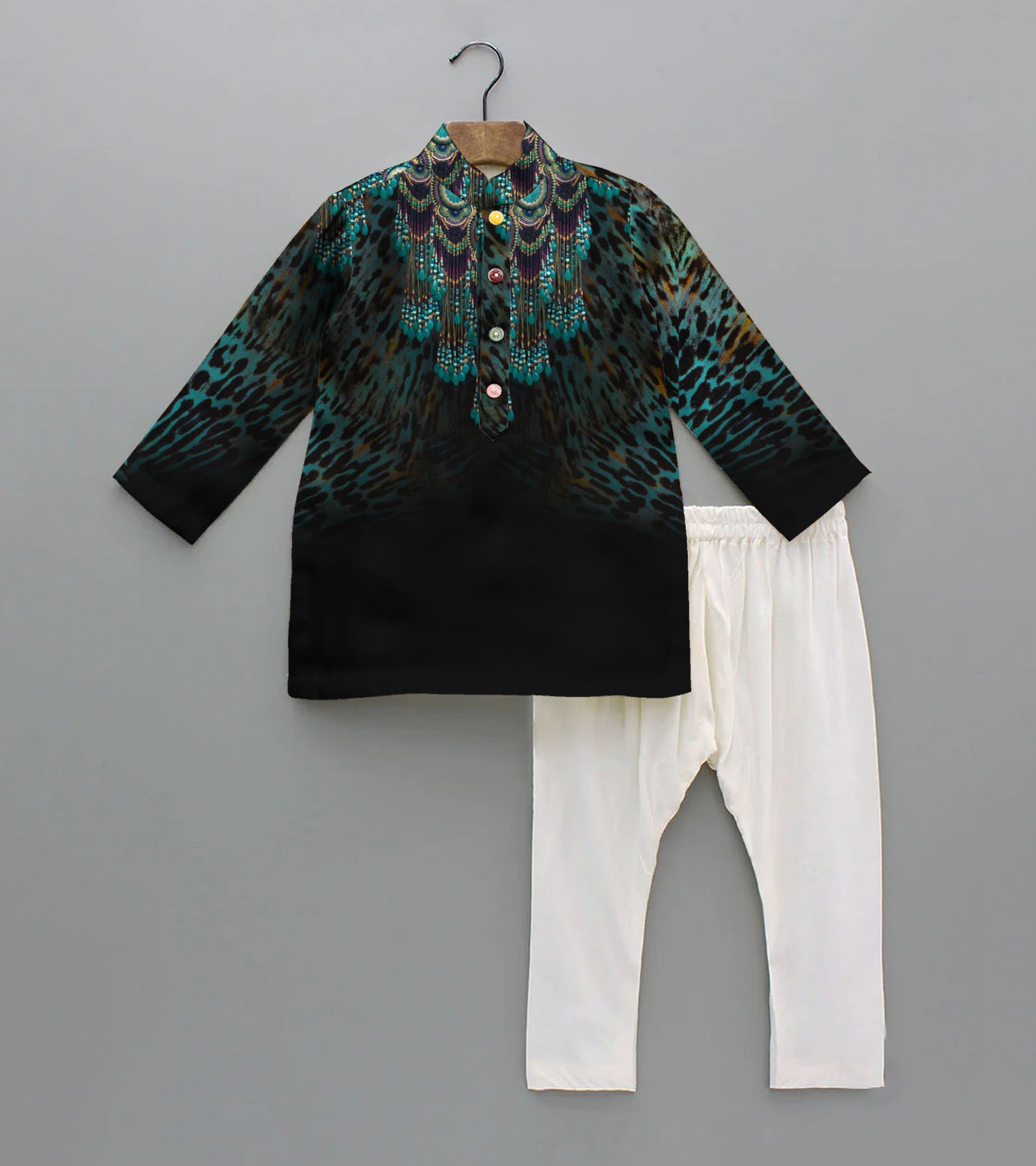 Neckline Printed Pure Cotton Kurta And Pyjama