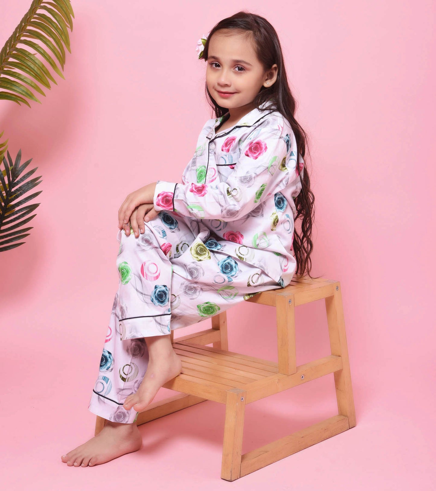 White N Roses Printed Girls Nightsuit Set