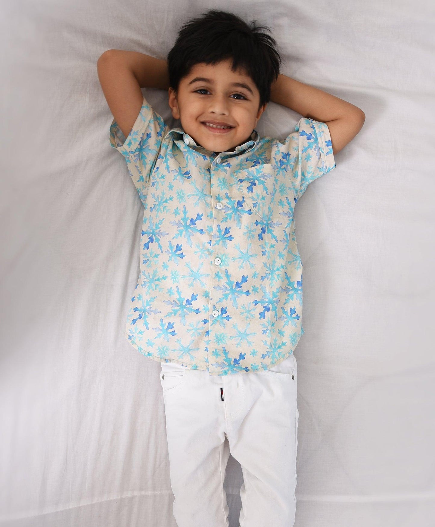 SnowFlakes Printed Half Sleeve Shirt