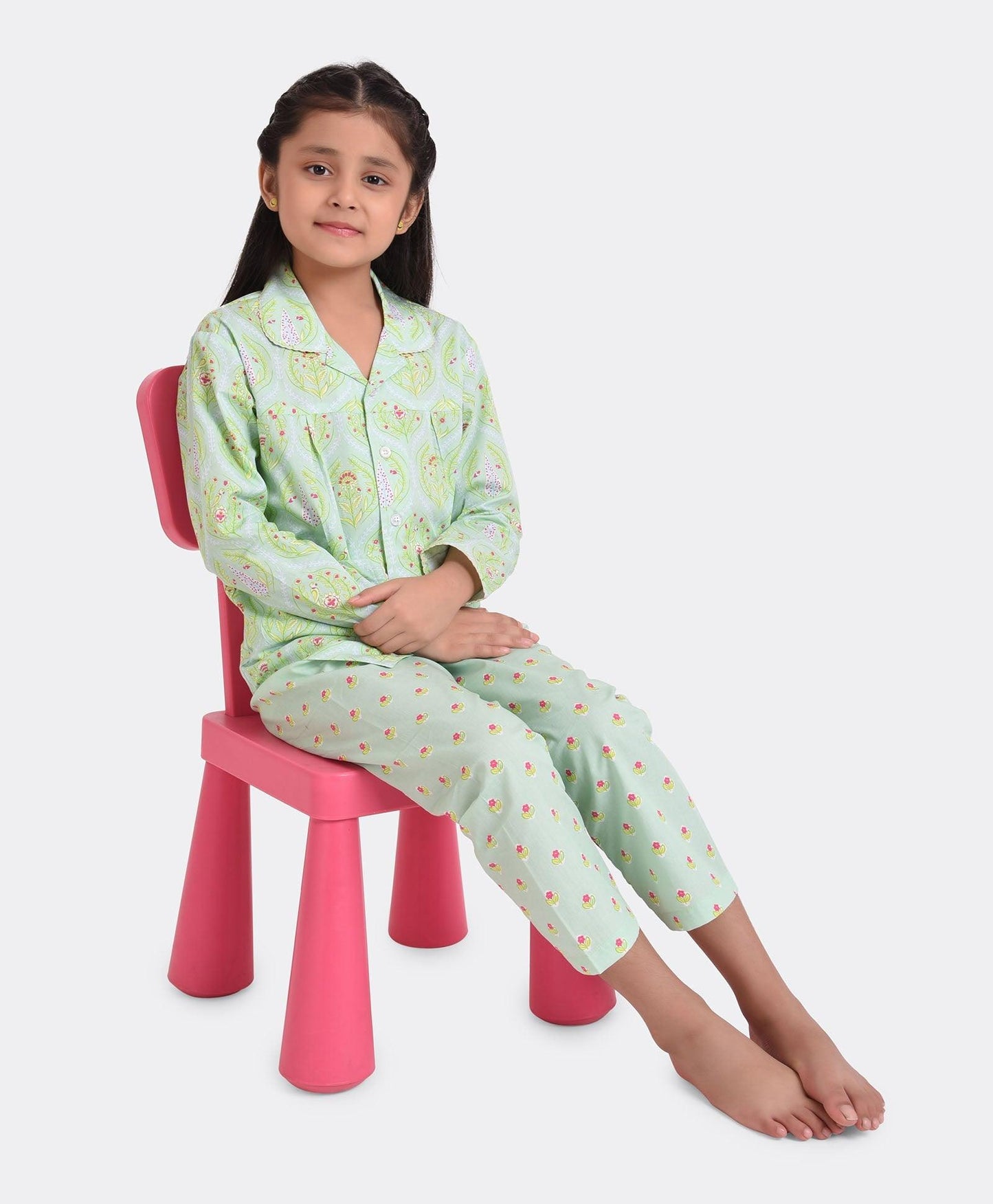 Two Buti Printed Girls Nightsuit Set - koochi Poochi
