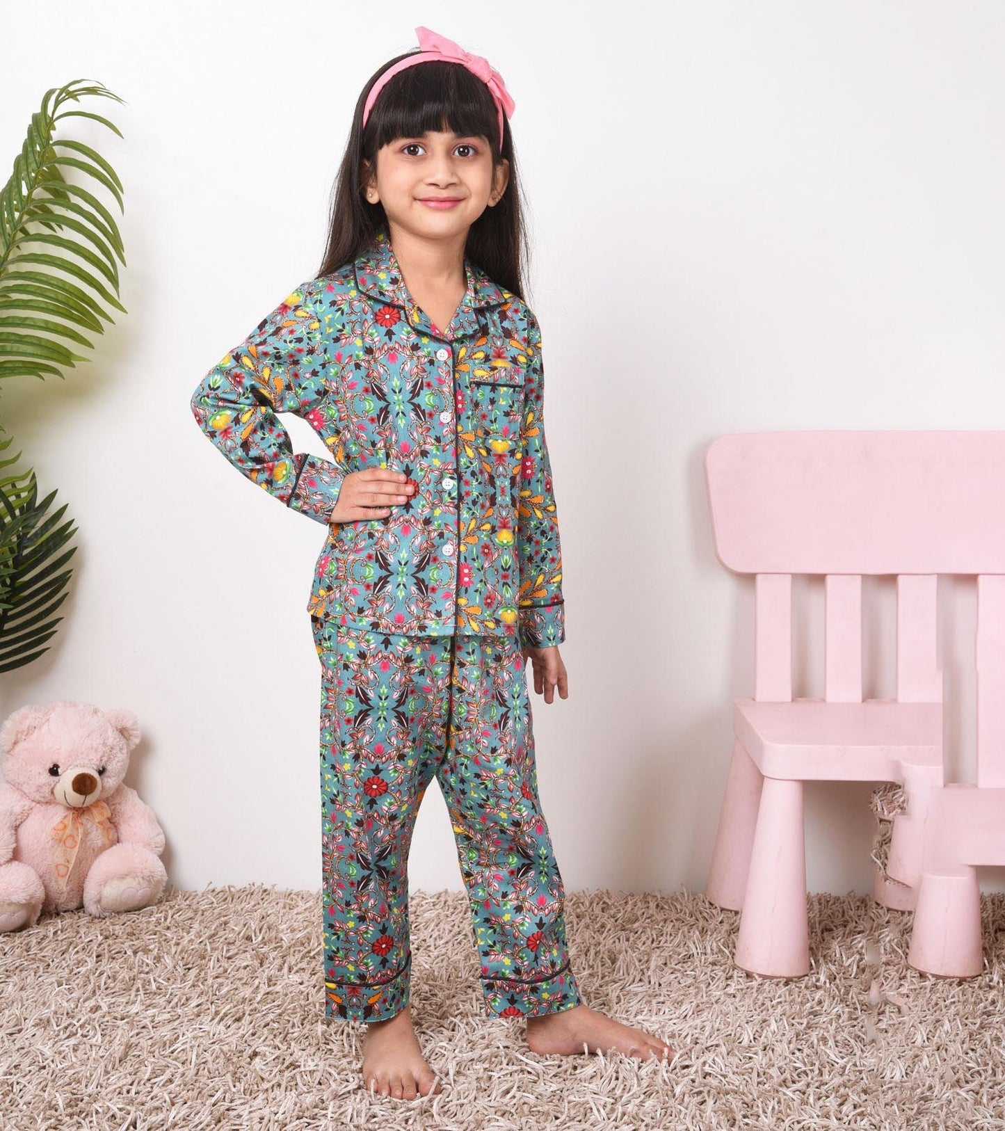 Indiana Motif Printed Girls Nightsuit Set - koochi Poochi